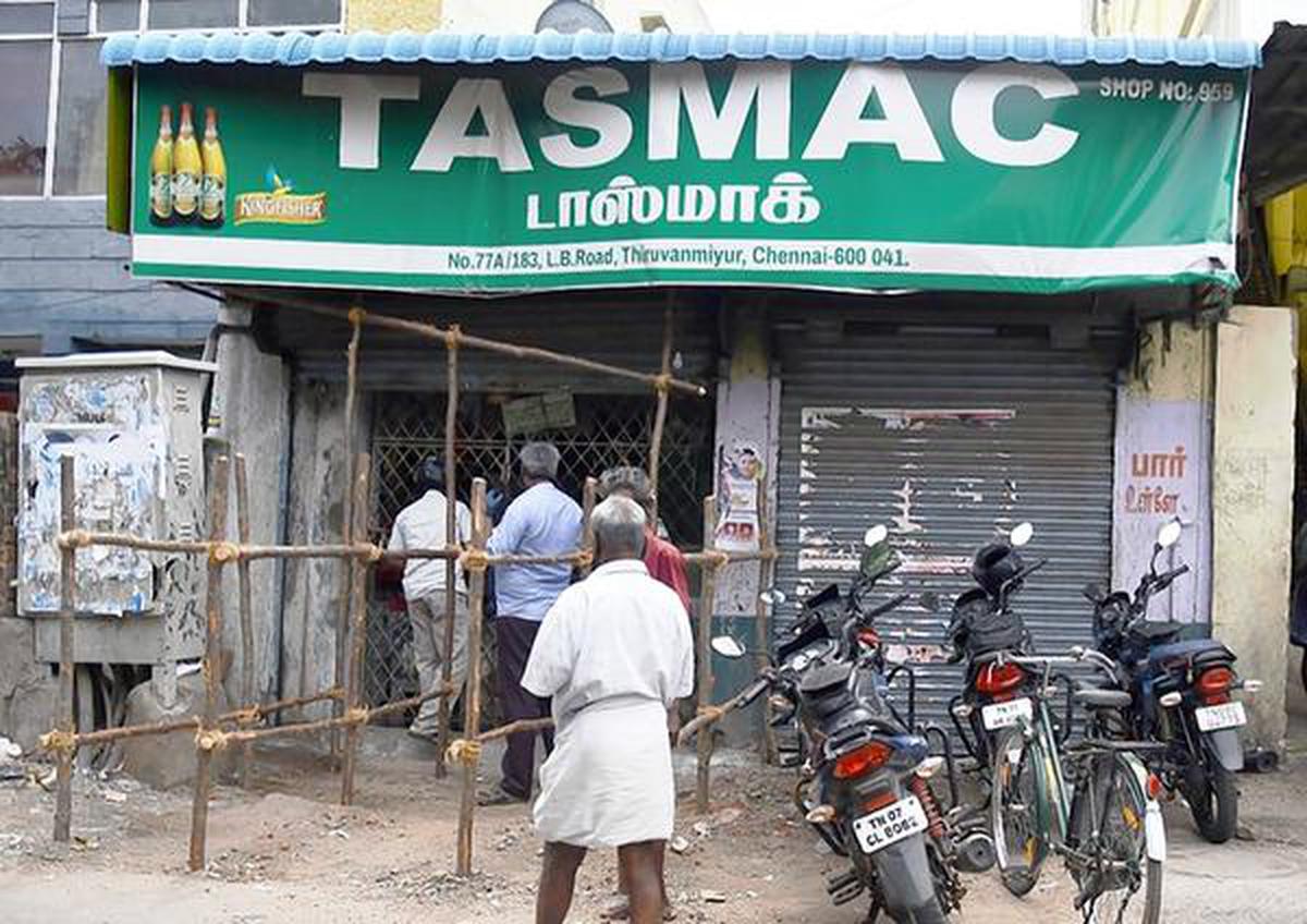 Tasmac shops closed for 3 days... Liquor worth Rs.400 crore sold in one day... - Officials informed