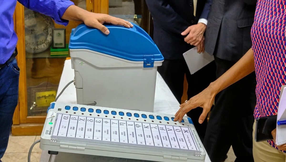 voting machine.jpg